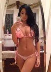 Akdeniz'deki Büyüleyici Escort: Elit Seçim İçin Bekliyor