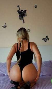 Akdeniz'in Büyüleyici Escort Kızıyla Tanışın