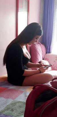 Akdeniz'in Büyüleyici ve Çekici Escort Kızı: Derya