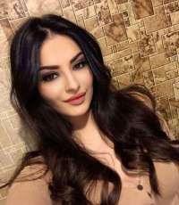 Alev-alev beyaz tenli hanım Betül