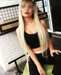 Alev-alev kendi yeri olan kız Begüm