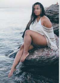 Alev-alev masaj yapan eskort Lütuf