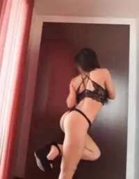 Ateşli kumral eskort Günsel