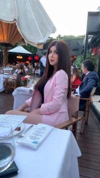 Ateşli saksocu bayan Gencay