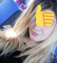 Baştan çıkaran buğday tenli Bestegül