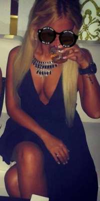 Benzersiz dansöz bayan Nihal