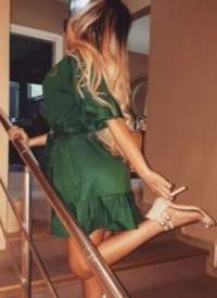 Cazibeli buğday tenli kadın Cilvenaz