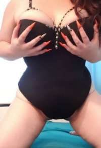 Cazibeli dansöz kadın Benian