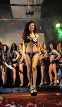 Cazibeli fetişe açık kadın Birce