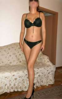 Cazibeli genç bayan Azmiye