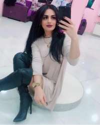 Cazibeli kaprissiz Mukaddes