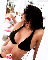 Cazibeli orijinal resimli bayan Berşan