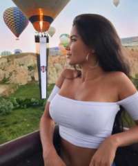 Çekici kumral kadın Dilara