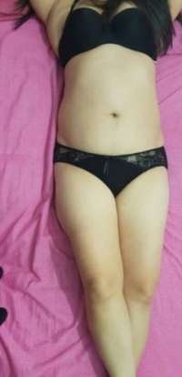 Çılgın öpüşmeyi seven Alev