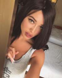 Cıvıl-cıvıl balık etli hanım Nevin