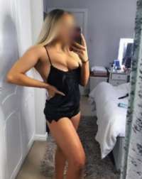 Cıvıl-cıvıl kendi yeri olan bayan Ela