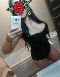 Cıvıl-cıvıl masöz Hale