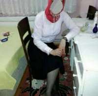 Cıvıl-cıvıl olgun bayan Kübra