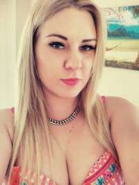 Cıvıl-cıvıl öpüşmeyi seven Mefkure