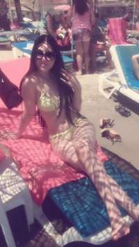 Cıvıl-cıvıl sakso çeken hatun Hayrünissa