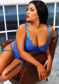 Cıvıl-cıvıl sarışın hanım Gün