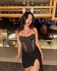 Dikkat çekici escort bayan İrina