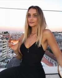 Elit eve gelen hanım Evrim