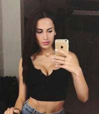 Eşsiz doyumsuz kız Elvan