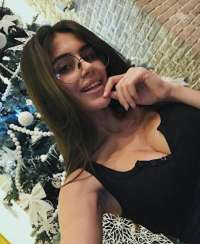 Eşsiz doyumsuz kız Elvan