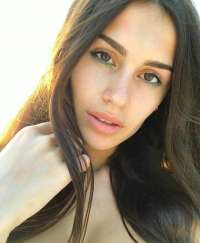 Eşsiz doyumsuz kız Elvan