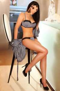 Eşsiz esmer eskort Bensu