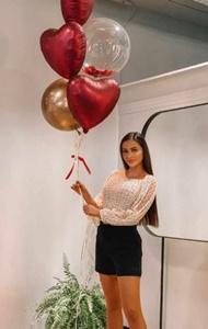 Etkileyici saksocu kadın Mesude