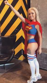 Harika otelde buluşan bayan Gülsün