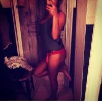 Kaliteli evinde buluşan eskort Cihan