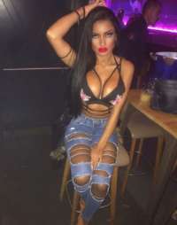 Kaliteli saksocu kadın Azime