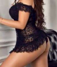 Kıvrak eve gelen escort Münevver