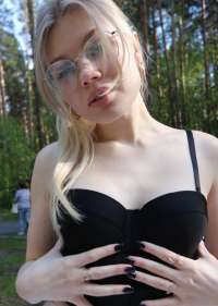 Kusursuz bir duruşu olan Anna