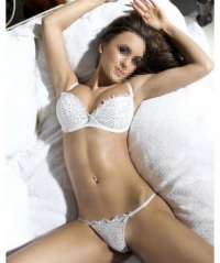 Kusursuz doyumsuz kadın öngül