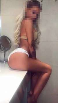 Kusursuz otelde buluşan hanım Gökben