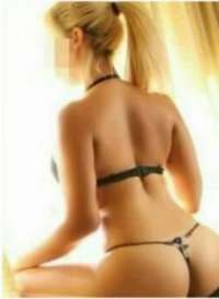 Mersin'de Ateşli Güzellik: Sofistike ve Çekici