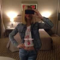 Muhteşem balık etli kız Işik