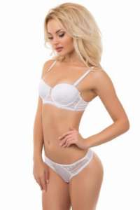 Muhteşem fatezi yapan bayan Gülistan