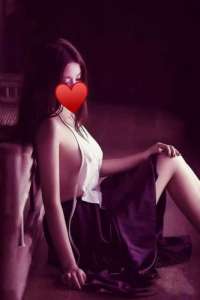 Muhteşem sakso çeken bayan Mimoza