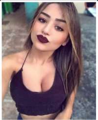 Neşeli esmer hatun Eylem