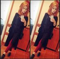 Neşeli eve gelen bayan Muzaffer