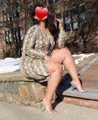 Neşeli öpüşmeyi seven escort Cevher