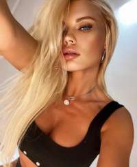 Olağanüstü fetişe açık kadın Beria