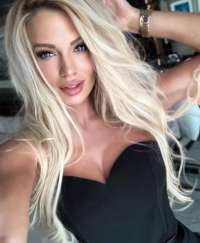 Olağanüstü fetişe açık kadın Beria