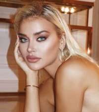 Olağanüstü ve çekici bayan Tanya