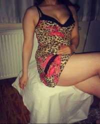 Samimi fetişe açık escort Menekşe